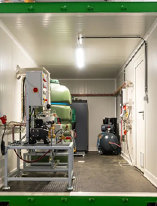 Een innovatieve oplossing van hogedrukreinigers op maat gebouwd in een container